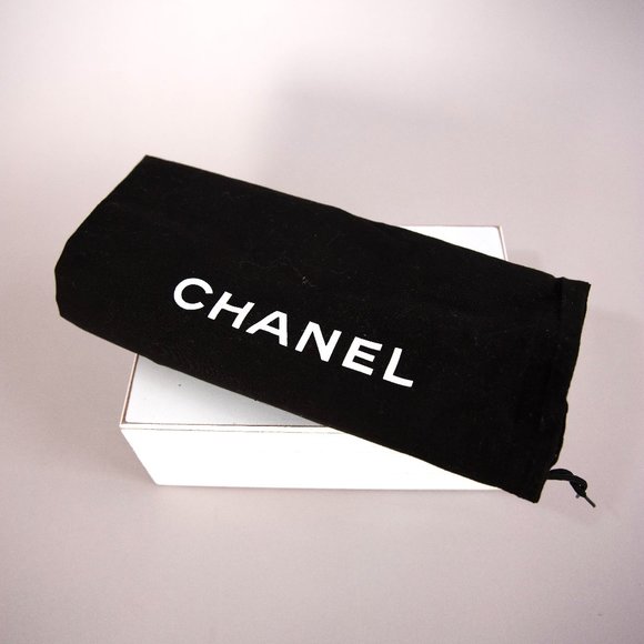Chanel Wallet - Picture 3 of 9